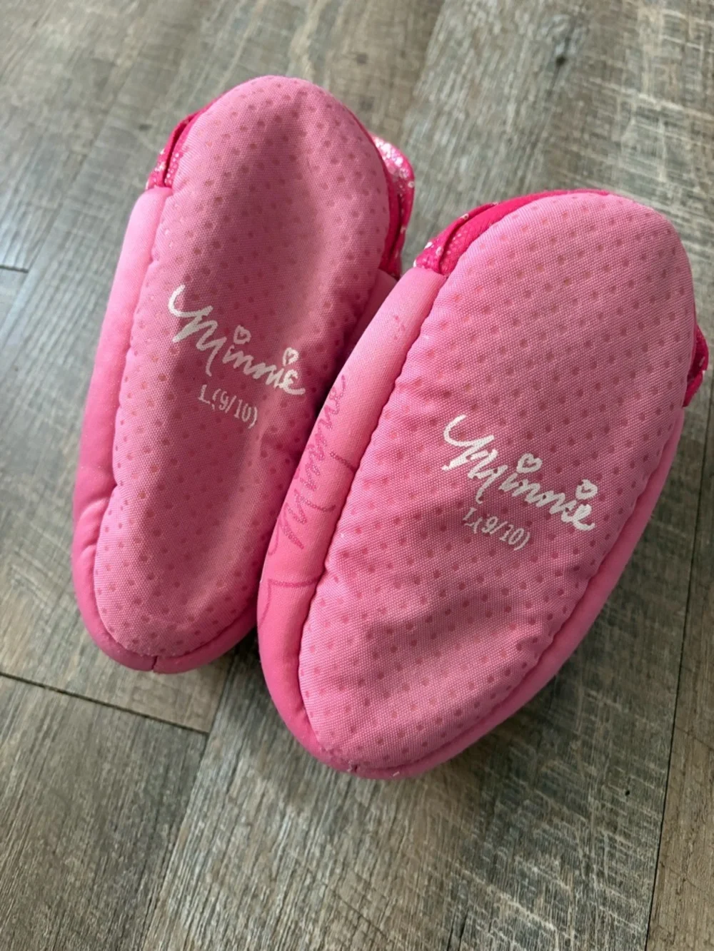 🌸 $10 SALE 🌸 Disney Minnie Mouse Pink Plush Kids Slippers